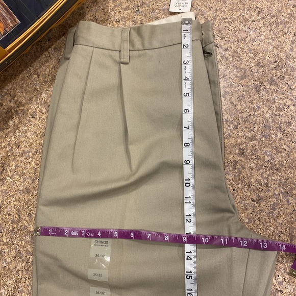 NWT Banana Republic Pleated Smithfield Relaxed Leg Chinos 36 / 32 - Picture 10 of 16